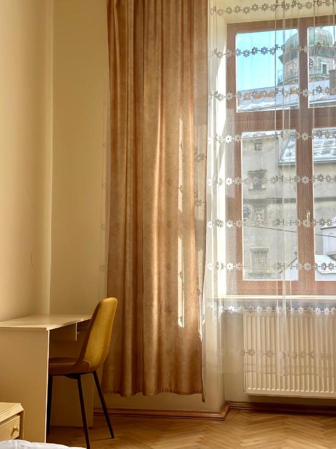Romantic Apartments - Оn Valova Street إلفيف المظهر الخارجي الصورة